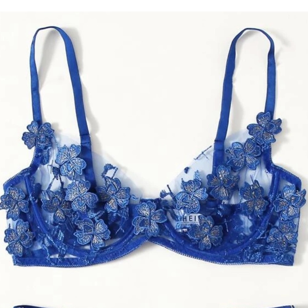 BUNDLE 2 pack- Appliqué lace bras - Picture 2 of 6